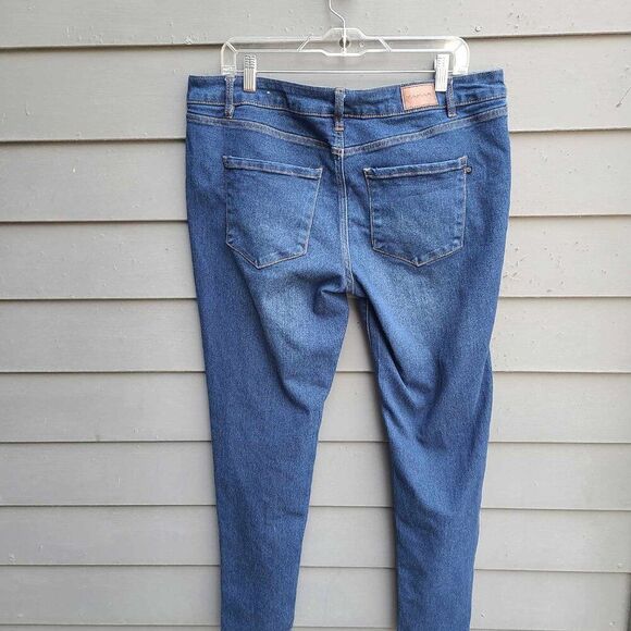 Tahari Jeans size 16 / 33 - Picture 2 of 14